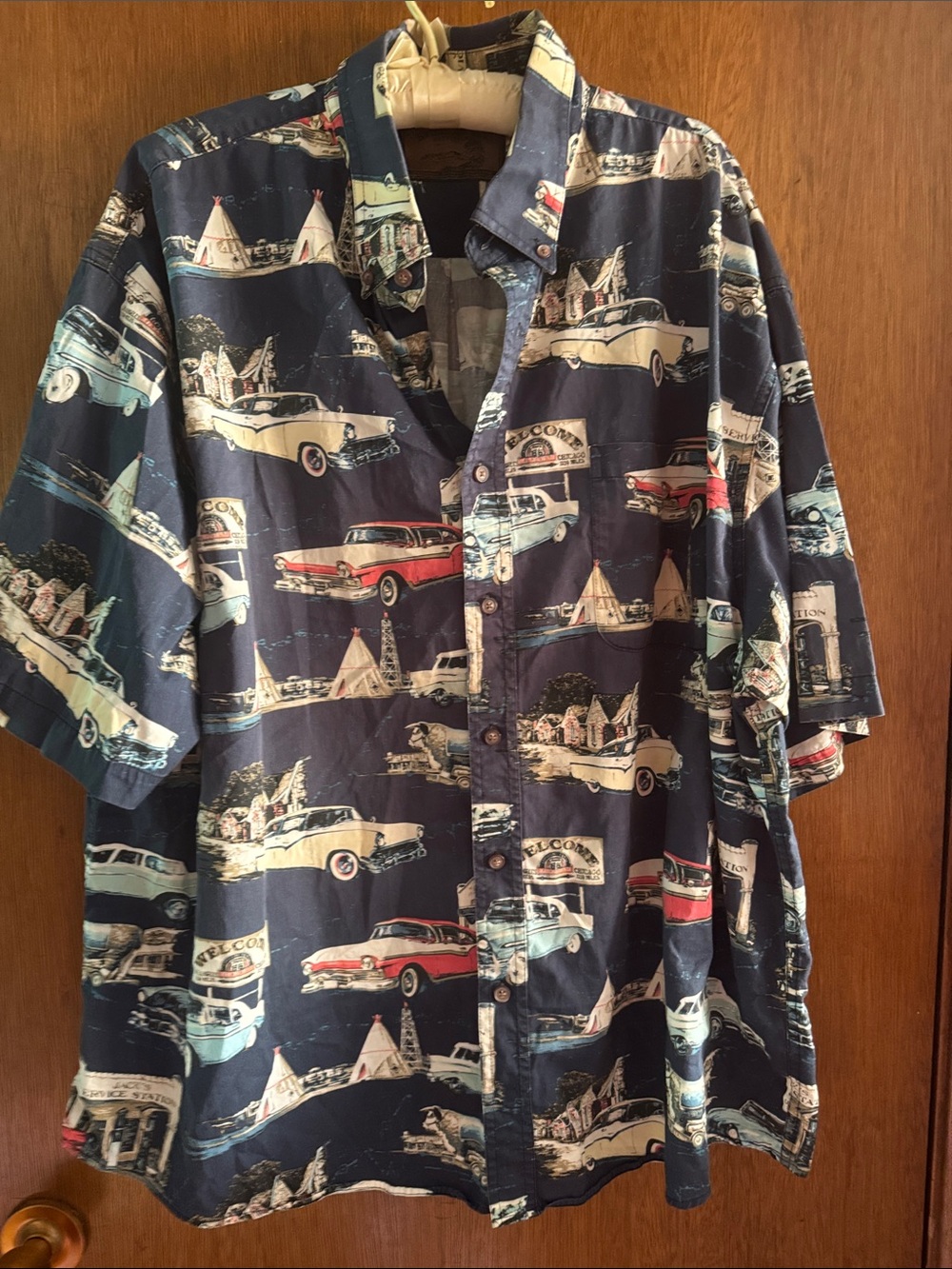 Navy Vintage Car Print Short-Sleeve Button-Down Shirt